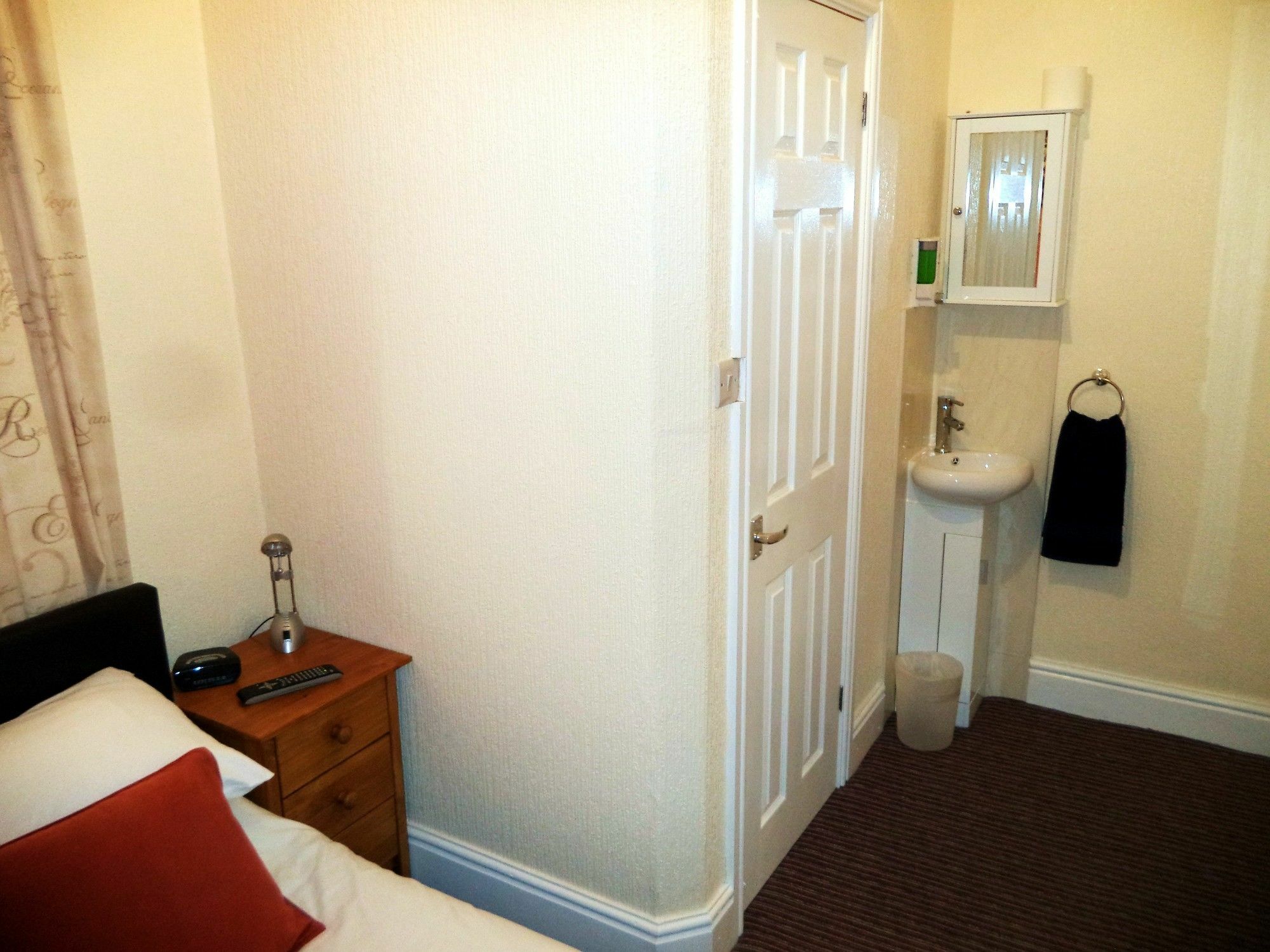 Phoenix Guest House Blackpool Exterior photo